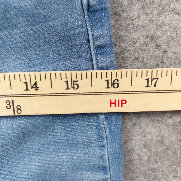 Laurie Felt Women’s Silky Straight Leg Jeans Size ST Light Wash Stretch Vital - Picture 5 of 12